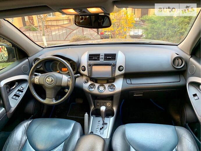 Позашляховик / Кросовер Toyota RAV4 2007 в Києві