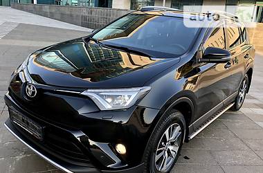 Внедорожник / Кроссовер Toyota RAV4 2016 в Харькове