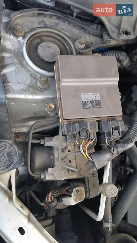 Внедорожник / Кроссовер Toyota RAV4 2001 в Киеве