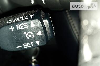 Внедорожник / Кроссовер Toyota RAV4 2013 в 
