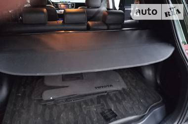 Внедорожник / Кроссовер Toyota RAV4 2013 в 