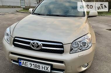 Позашляховик / Кросовер Toyota RAV4 2008 в 