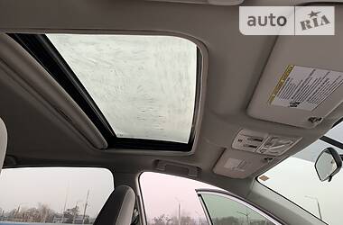 Позашляховик / Кросовер Toyota RAV4 2015 в 