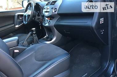 Внедорожник / Кроссовер Toyota RAV4 2010 в Ивано-Франковске