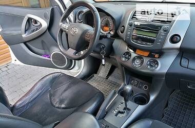 Позашляховик / Кросовер Toyota RAV4 2010 в 