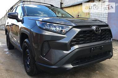 Позашляховик / Кросовер Toyota RAV4 2019 в Дніпрі