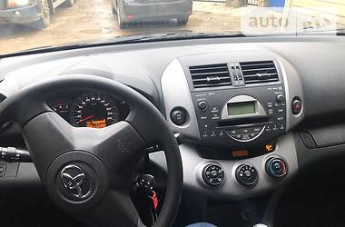 Позашляховик / Кросовер Toyota RAV4 2007 в 
