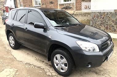 Позашляховик / Кросовер Toyota RAV4 2007 в 