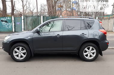 Позашляховик / Кросовер Toyota RAV4 2008 в 