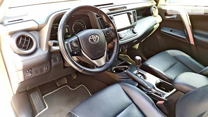 Позашляховик / Кросовер Toyota RAV4 2016 в Києві фото 7 Позашляховик / Кросовер Toyota RAV4 2016 в Києві