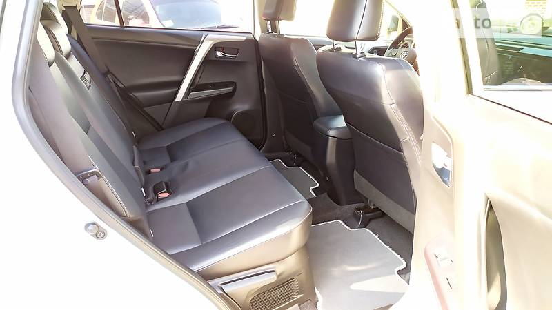 Позашляховик / Кросовер Toyota RAV4 2016 в Києві фото 30 Позашляховик / Кросовер Toyota RAV4 2016 в Києві