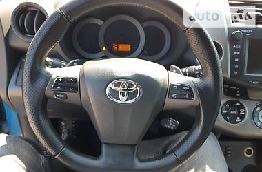 Внедорожник / Кроссовер Toyota RAV4 2010 в 