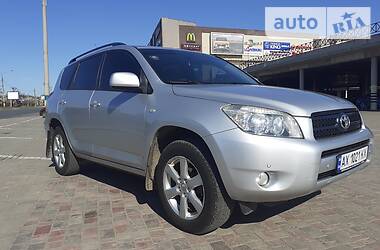 Позашляховик / Кросовер Toyota RAV4 2008 в Харкові