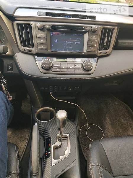 Позашляховик / Кросовер Toyota RAV4 2013 в Києві