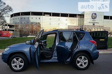 Позашляховик / Кросовер Toyota RAV4 2008 в 