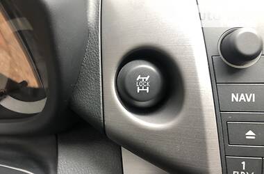 Внедорожник / Кроссовер Toyota RAV4 2006 в 