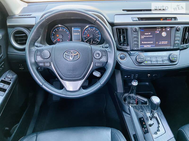 Позашляховик / Кросовер Toyota RAV4 2016 в Одесі