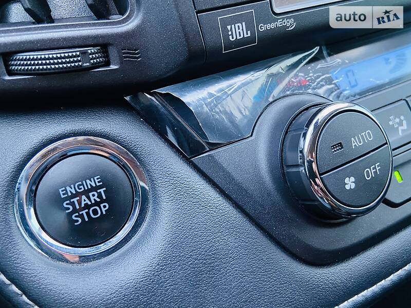 Позашляховик / Кросовер Toyota RAV4 2016 в Одесі