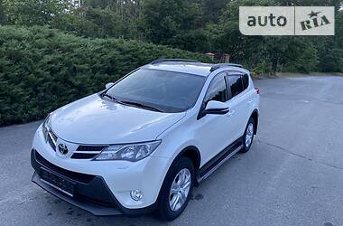 Внедорожник / Кроссовер Toyota RAV4 2014 в Малине