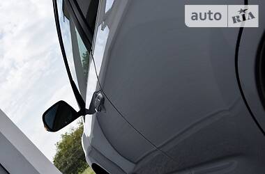 Внедорожник / Кроссовер Toyota RAV4 2011 в 
