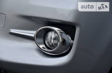Внедорожник / Кроссовер Toyota RAV4 2011 в 