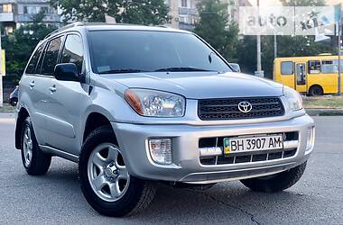 Позашляховик / Кросовер Toyota RAV4 2001 в Одесі