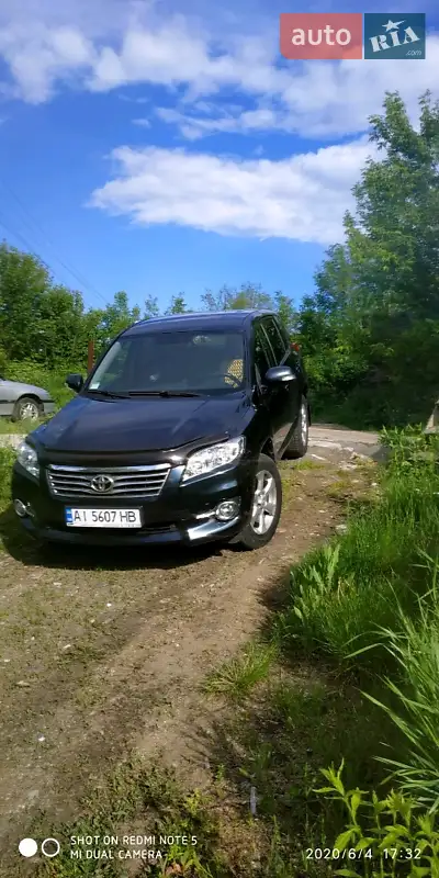 Toyota RAV4 2011