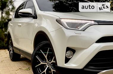 Позашляховик / Кросовер Toyota RAV4 2015 в Одесі