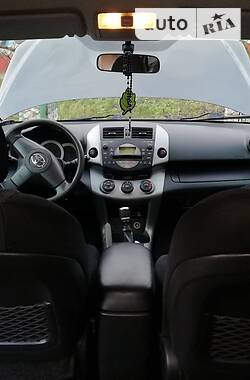 Внедорожник / Кроссовер Toyota RAV4 2006 в Тернополе