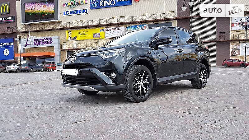 Позашляховик / Кросовер Toyota RAV4 2016 в Кропивницькому