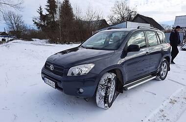 Внедорожник / Кроссовер Toyota RAV4 2007 в Теофиполе