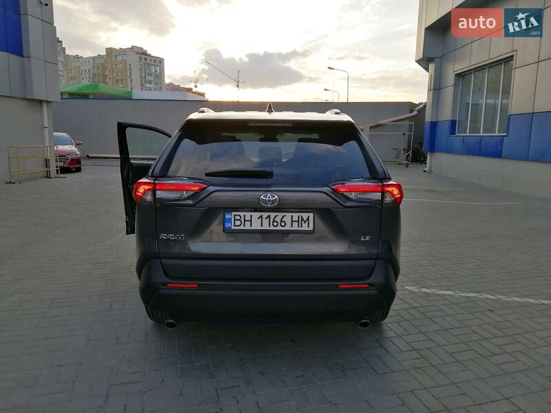 Позашляховик / Кросовер Toyota RAV4 2018 в Одесі