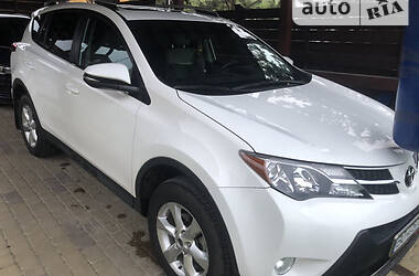 Внедорожник / Кроссовер Toyota RAV4 2015 в Тернополе