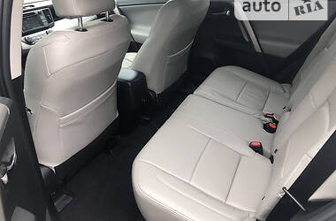 Внедорожник / Кроссовер Toyota RAV4 2016 в Харькове
