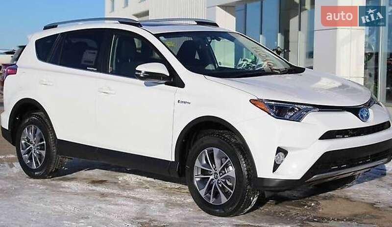 Внедорожник / Кроссовер Toyota RAV4 2018 в Киеве