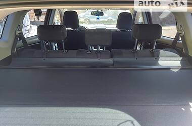 Внедорожник / Кроссовер Toyota RAV4 2015 в 