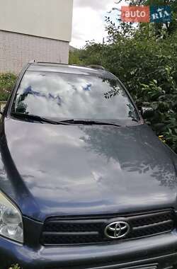 Внедорожник / Кроссовер Toyota RAV4 2007 в 