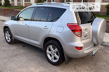 Позашляховик / Кросовер Toyota RAV4 2006 в Смілі