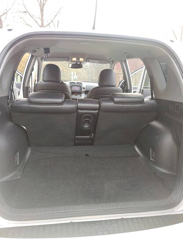 Позашляховик / Кросовер Toyota RAV4 2010 в Новоселиці фото 18 Позашляховик / Кросовер Toyota RAV4 2010 в Новоселиці