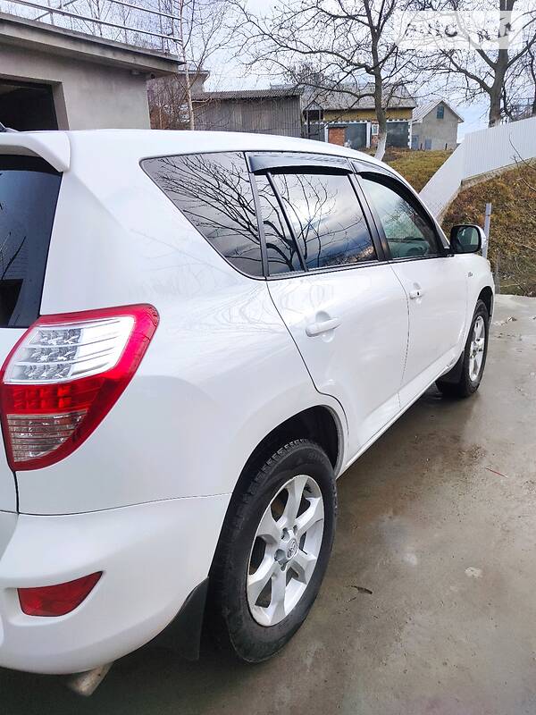 Позашляховик / Кросовер Toyota RAV4 2010 в Новоселиці фото 13 Позашляховик / Кросовер Toyota RAV4 2010 в Новоселиці