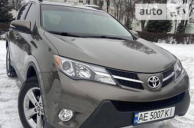 Внедорожник / Кроссовер Toyota RAV4 2015 в Каменском