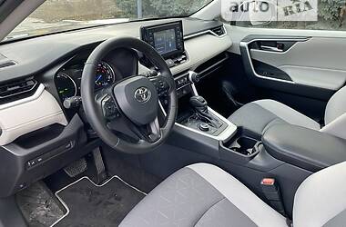 Внедорожник / Кроссовер Toyota RAV4 2019 в Днепре