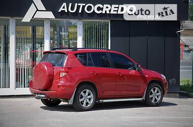 Внедорожник / Кроссовер Toyota RAV4 2008 в 