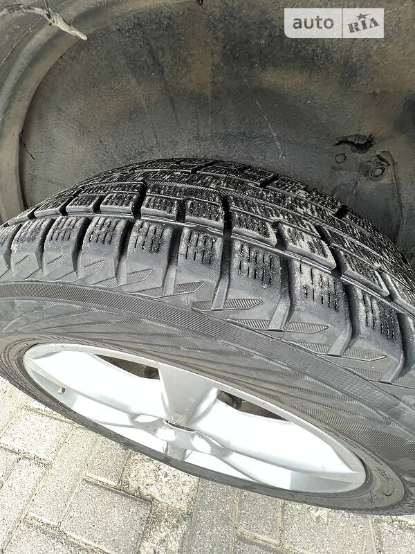 Позашляховик / Кросовер Toyota RAV4 2007 в Чернівцях