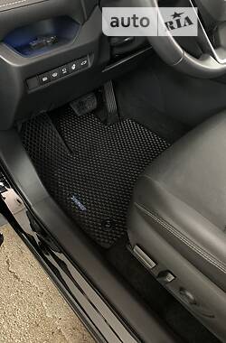 Позашляховик / Кросовер Toyota RAV4 2019 в Покрові