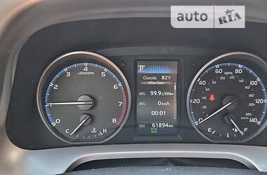 Внедорожник / Кроссовер Toyota RAV4 2016 в Ирпене