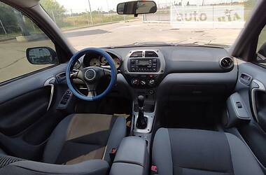 Позашляховик / Кросовер Toyota RAV4 2002 в Дніпрі