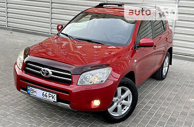 Внедорожник / Кроссовер Toyota RAV4 2008 в 