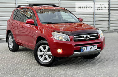 Внедорожник / Кроссовер Toyota RAV4 2008 в 