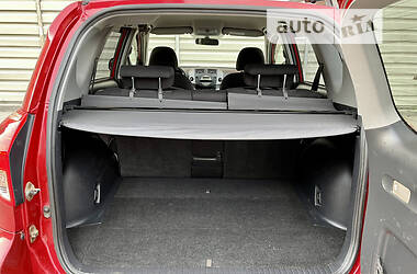 Внедорожник / Кроссовер Toyota RAV4 2008 в 
